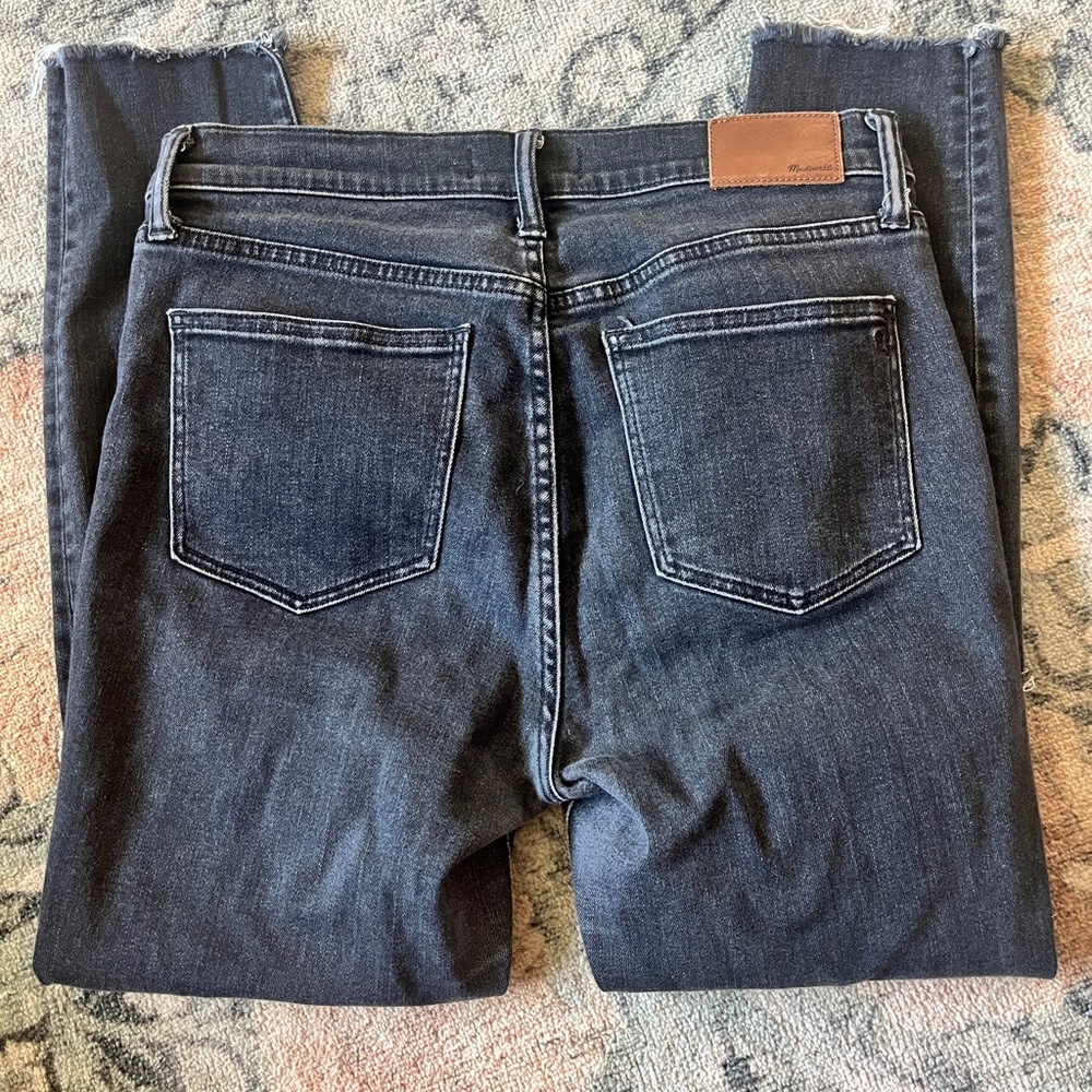 Madewell Black Distressed Skinny Jeans - Picture 5 of 8